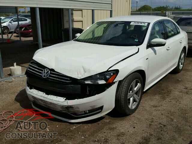VOLKSWAGEN PASSAT 2015 - 1VWAT7A38FC107699