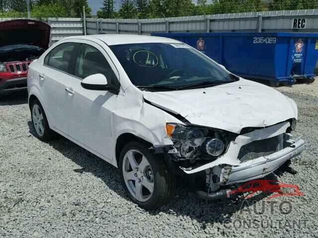 CHEVROLET SONIC 2016 - 1G1JE5SB0G4142667