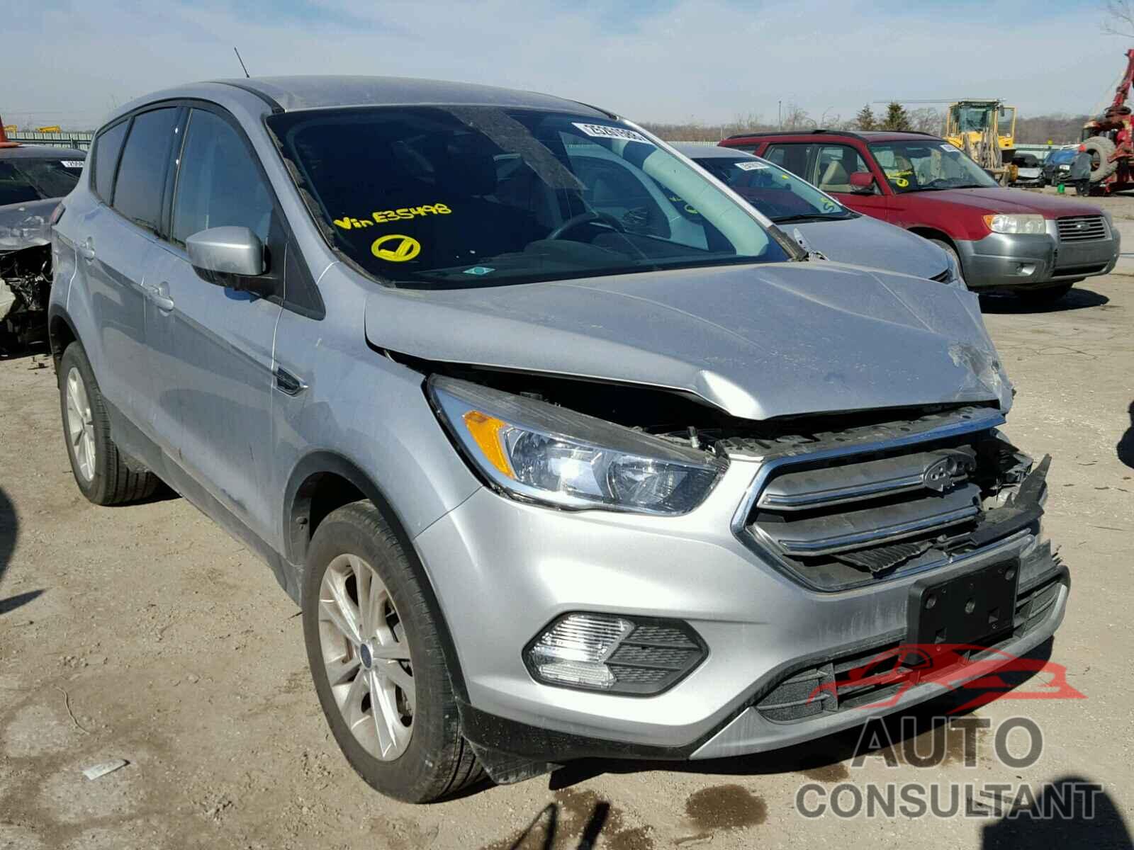 FORD ESCAPE 2017 - 1FMCU0G9XHUE35498