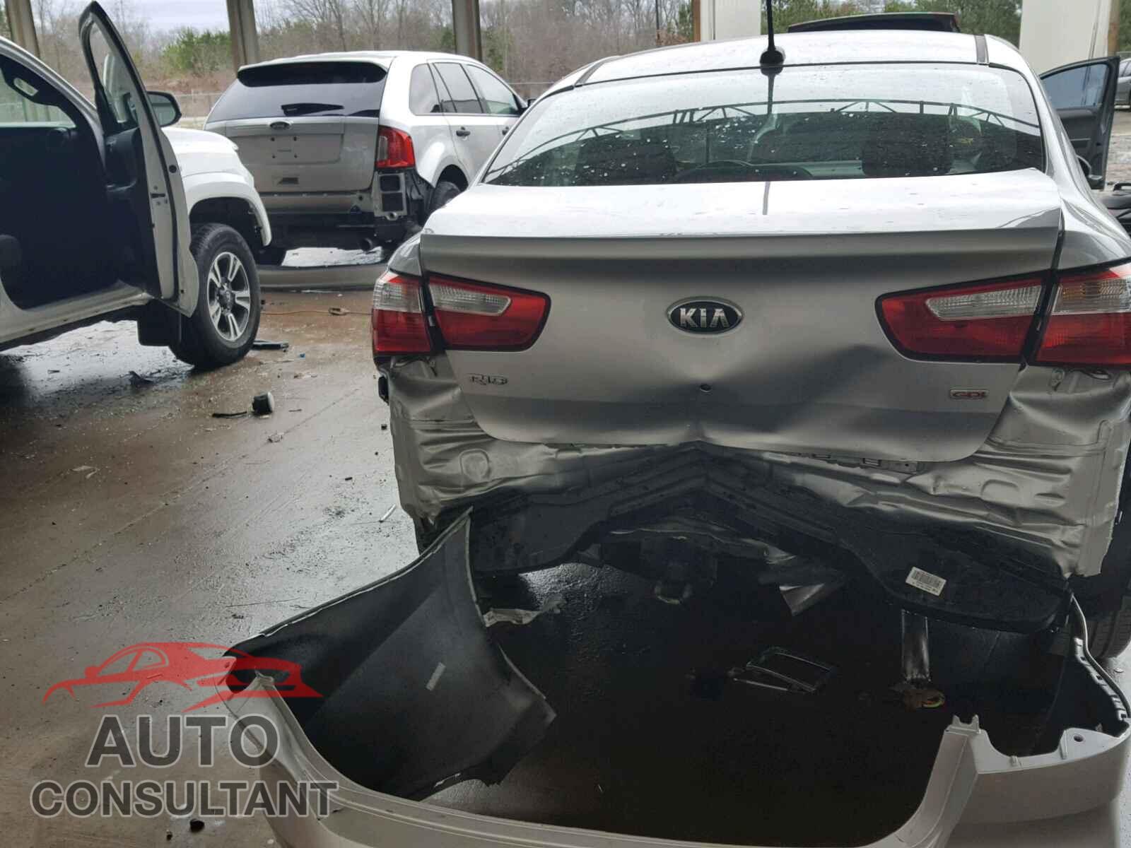 KIA RIO 2017 - KNADM4A3XH6013513