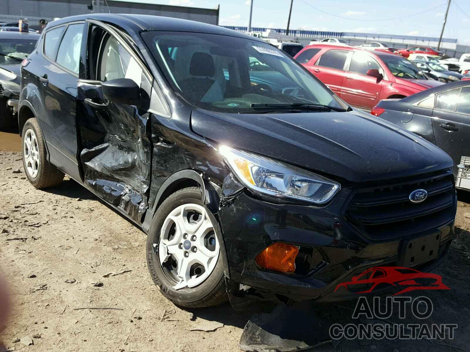 FORD ESCAPE 2017 - 1FMCU0F70HUD65414