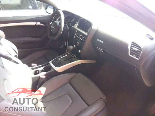 AUDI A5 2015 - WAUMFAFR4FA048192