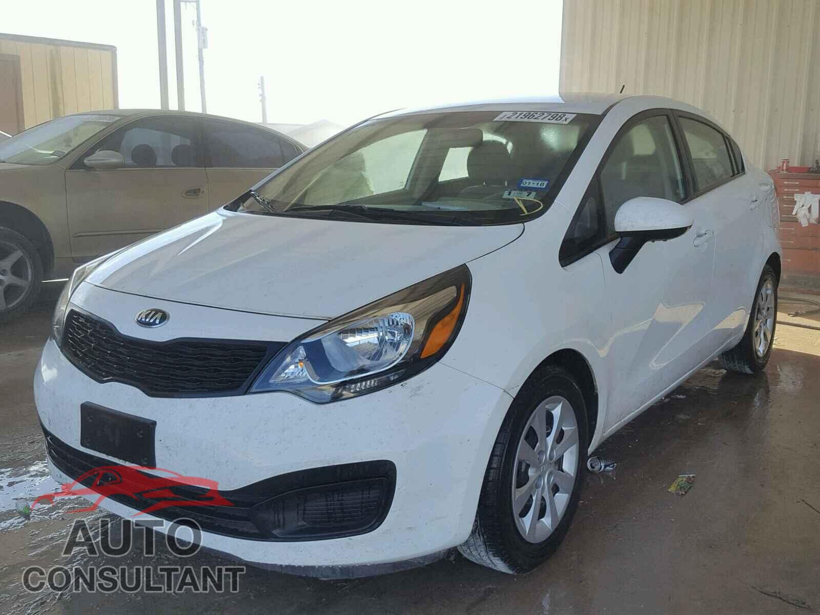 KIA RIO 2015 - KNADM4A30F6496586