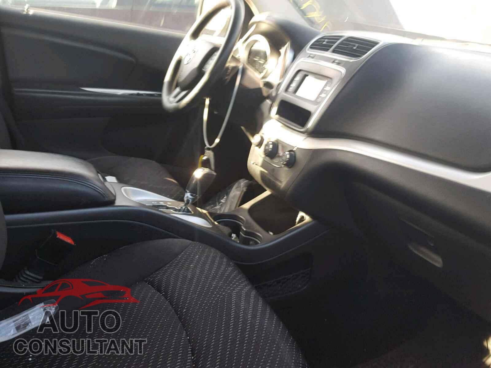 DODGE JOURNEY 2015 - 3C4PDCAB7FT650119