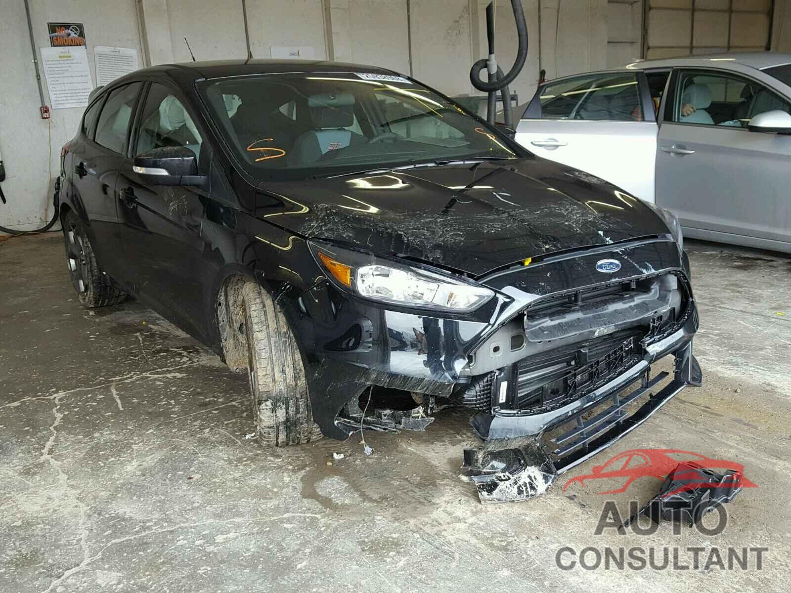 FORD FOCUS 2017 - 1FADP3L95HL336560