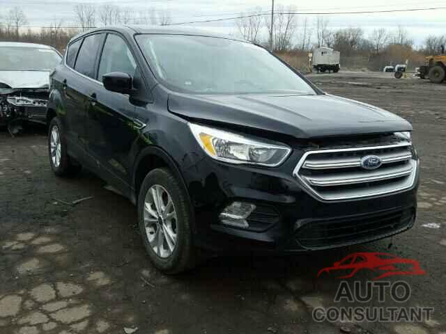 FORD ESCAPE 2017 - 1FMCU0GD5HUA16396