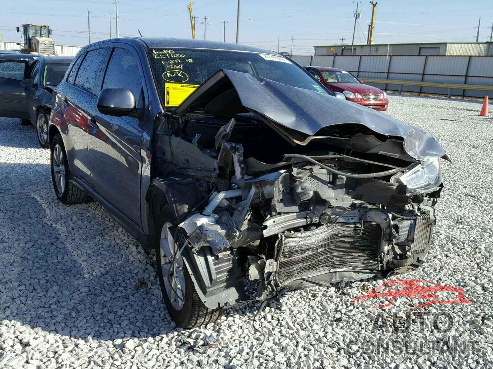 MITSUBISHI OUTLANDER 2015 - 4A4AP3AU7FE018616