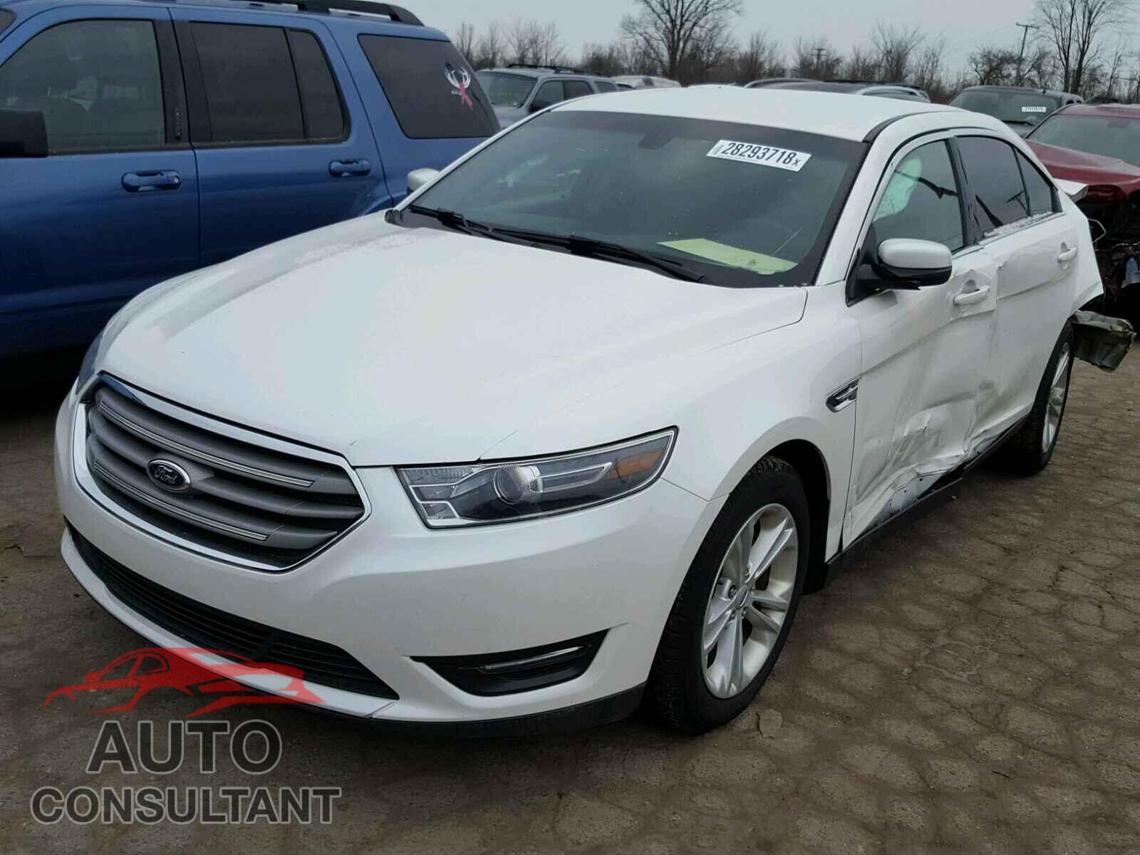FORD TAURUS 2015 - 1FAHP2E85FG125512