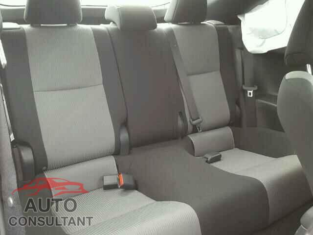 TOYOTA SCION 2015 - JTKJF5C70F3092526