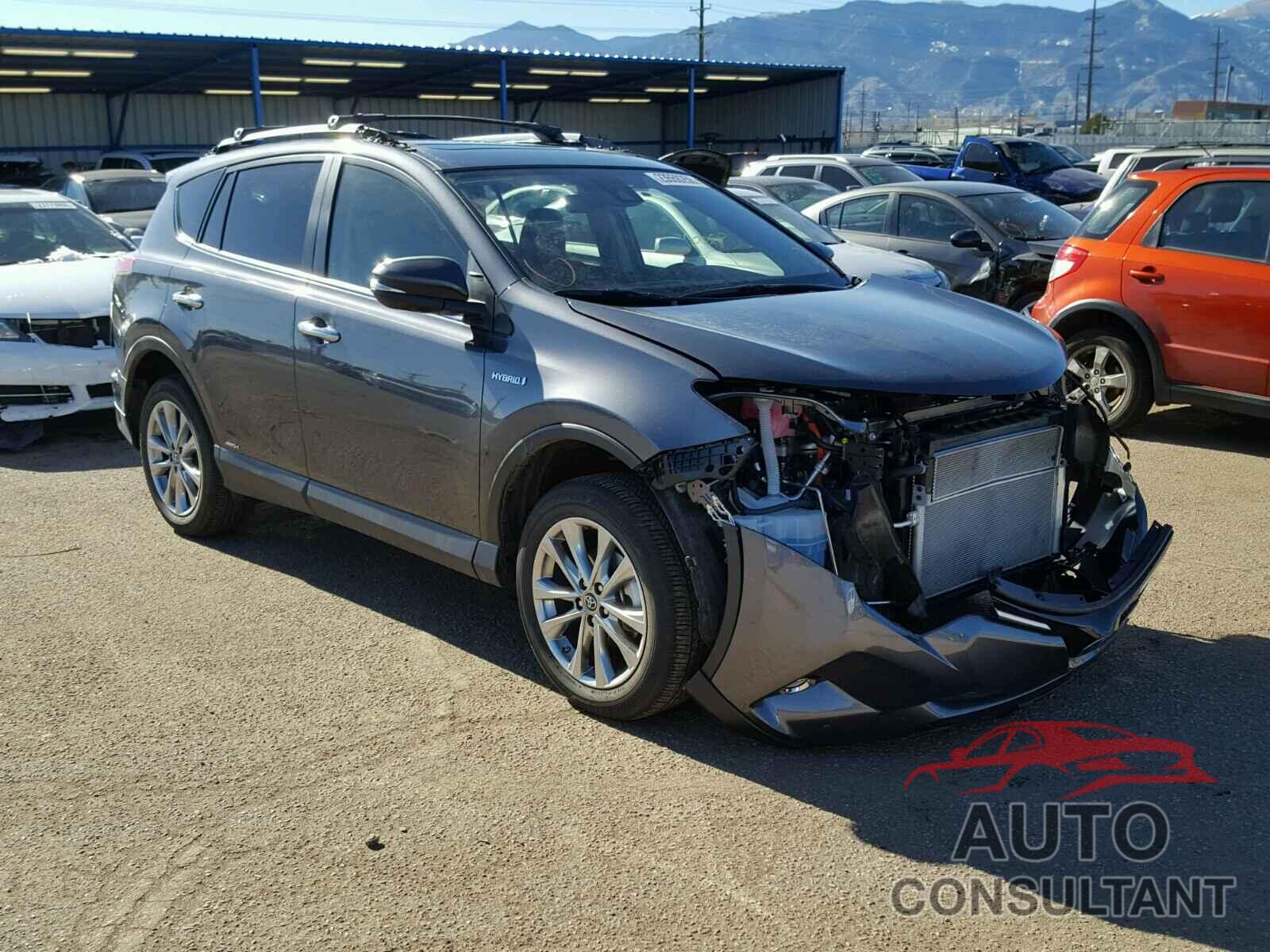 TOYOTA RAV4 2017 - JTMDJREV4HD127880
