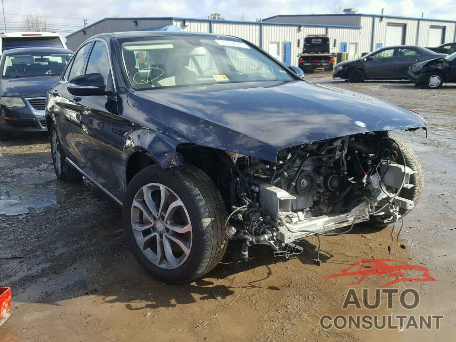 MERCEDES-BENZ C300 2015 - 55SWF4KB4FU015267