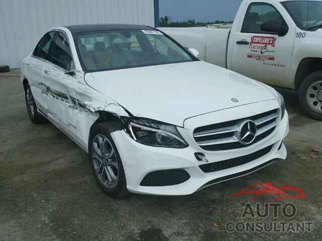 MERCEDES-BENZ C300 2015 - 55SWF4KB1FU029532