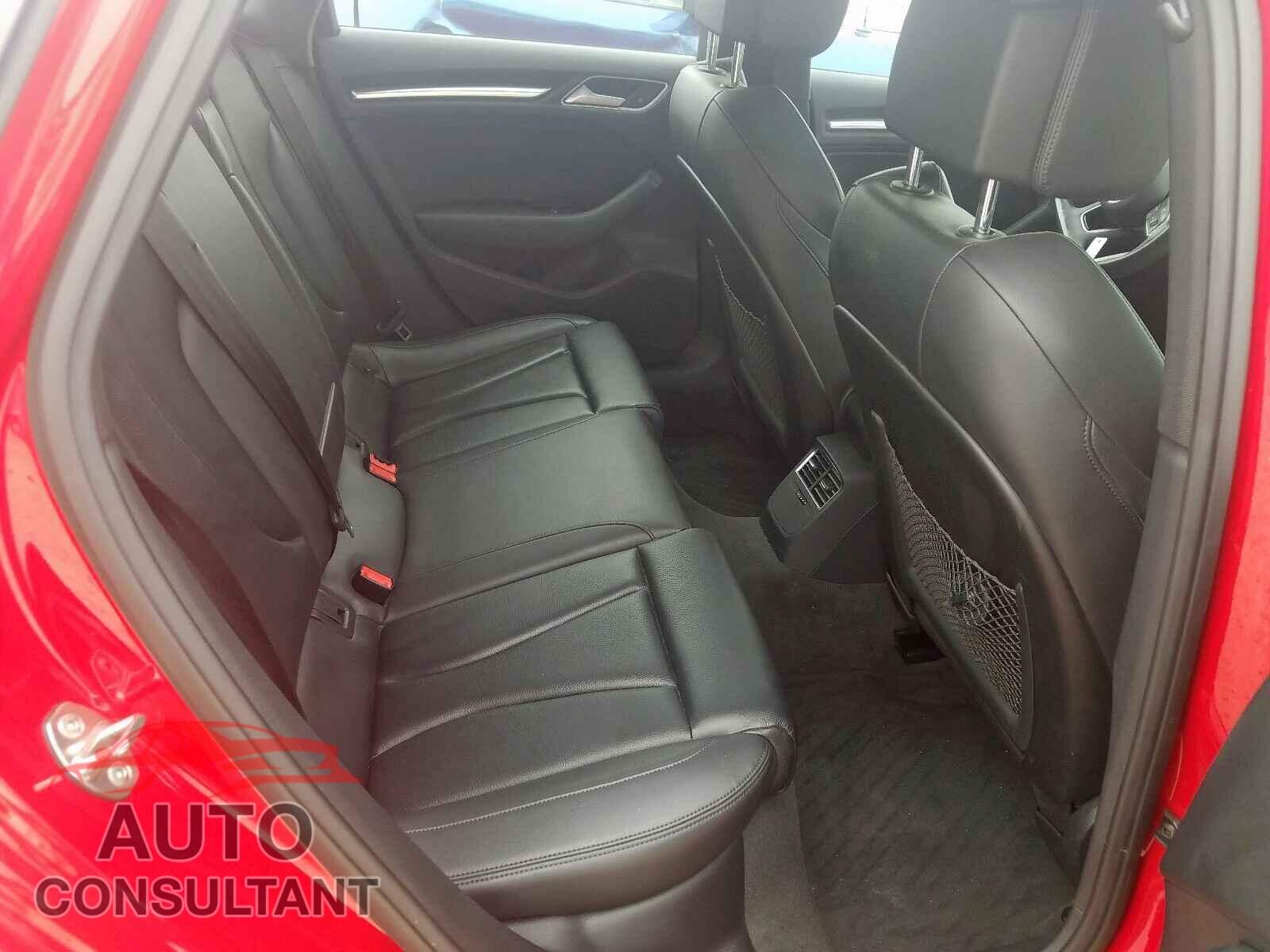AUDI A3 2017 - WAUJ8GFF7H1056103