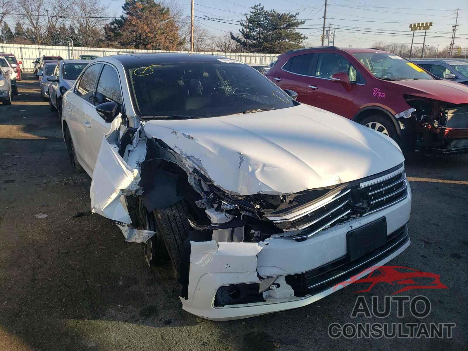 VOLKSWAGEN PASSAT 2018 - 1VWBA7A35JC001973