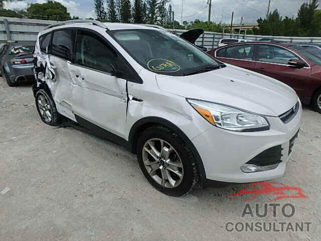 FORD ESCAPE 2015 - 1FMCU9JXXFUA02174
