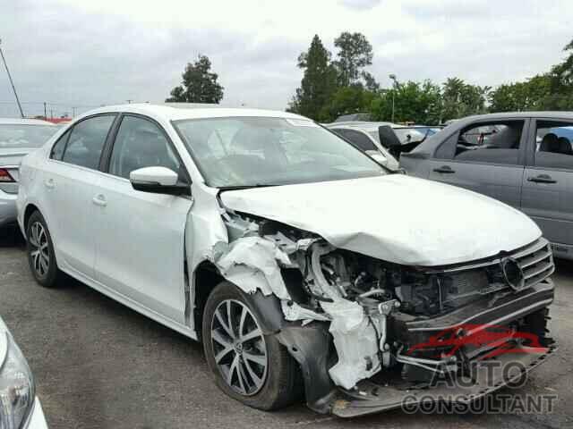 VOLKSWAGEN JETTA 2017 - 3VWDB7AJXHM260200
