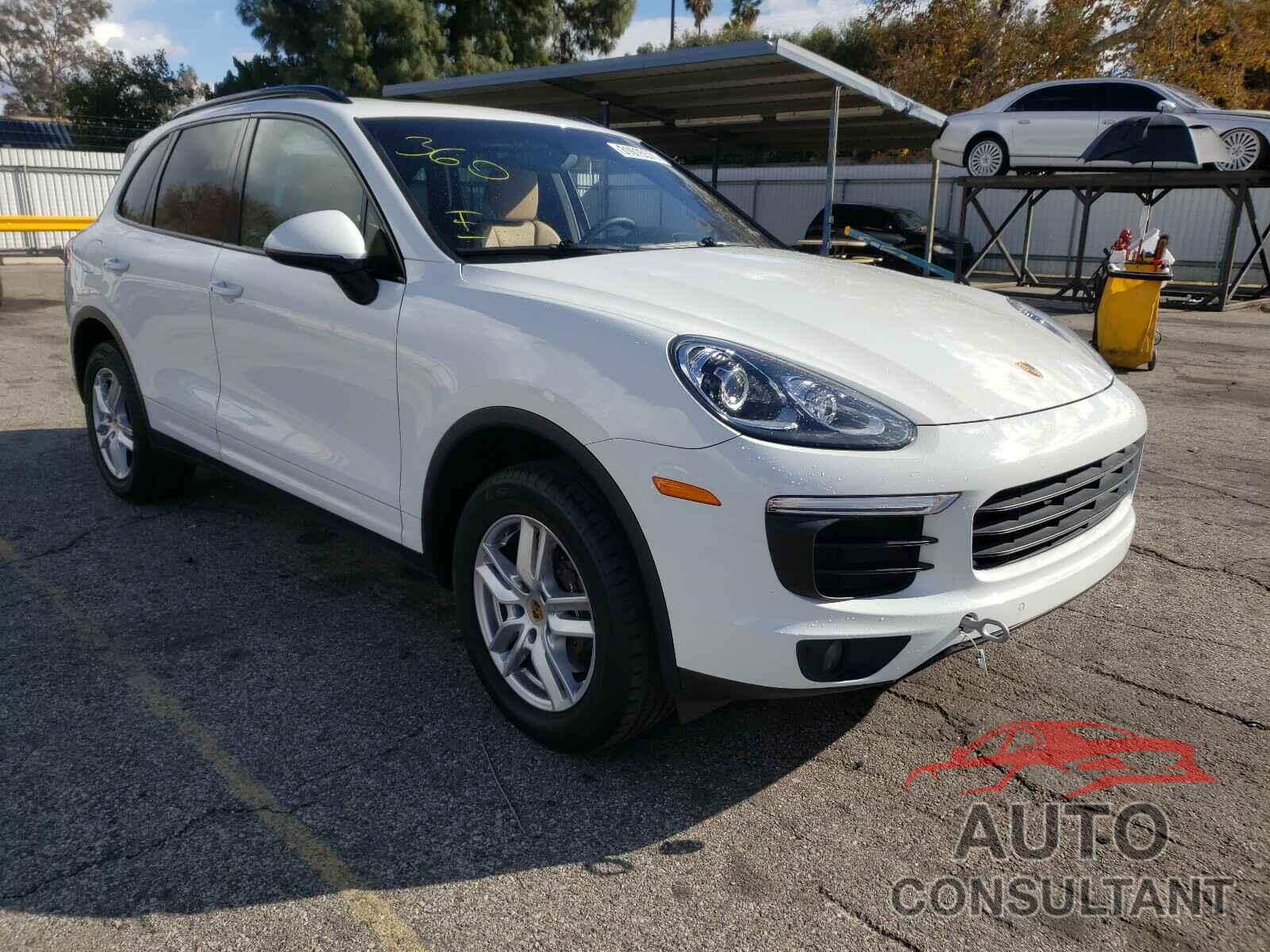 PORSCHE CAYENNE 2016 - WP1AA2A20GKA12711