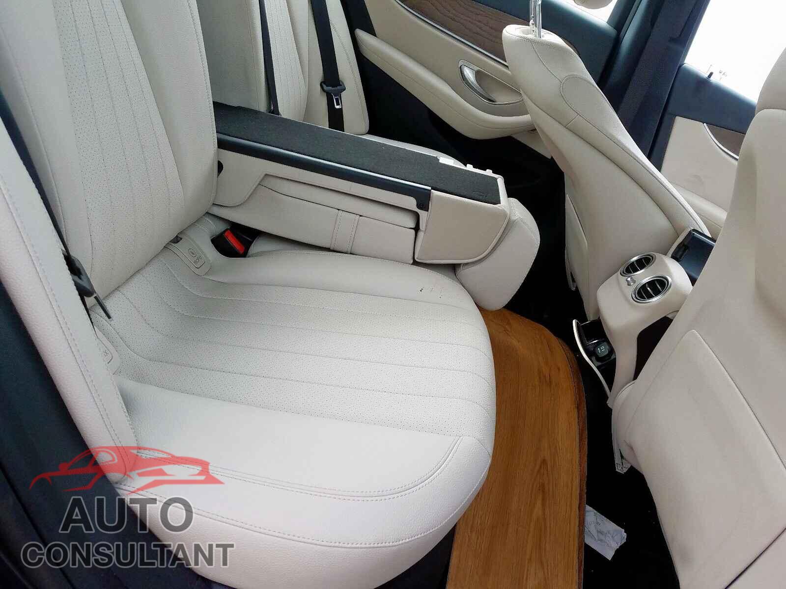 MERCEDES-BENZ E CLASS 2017 - WDDZF4KB3HA154712