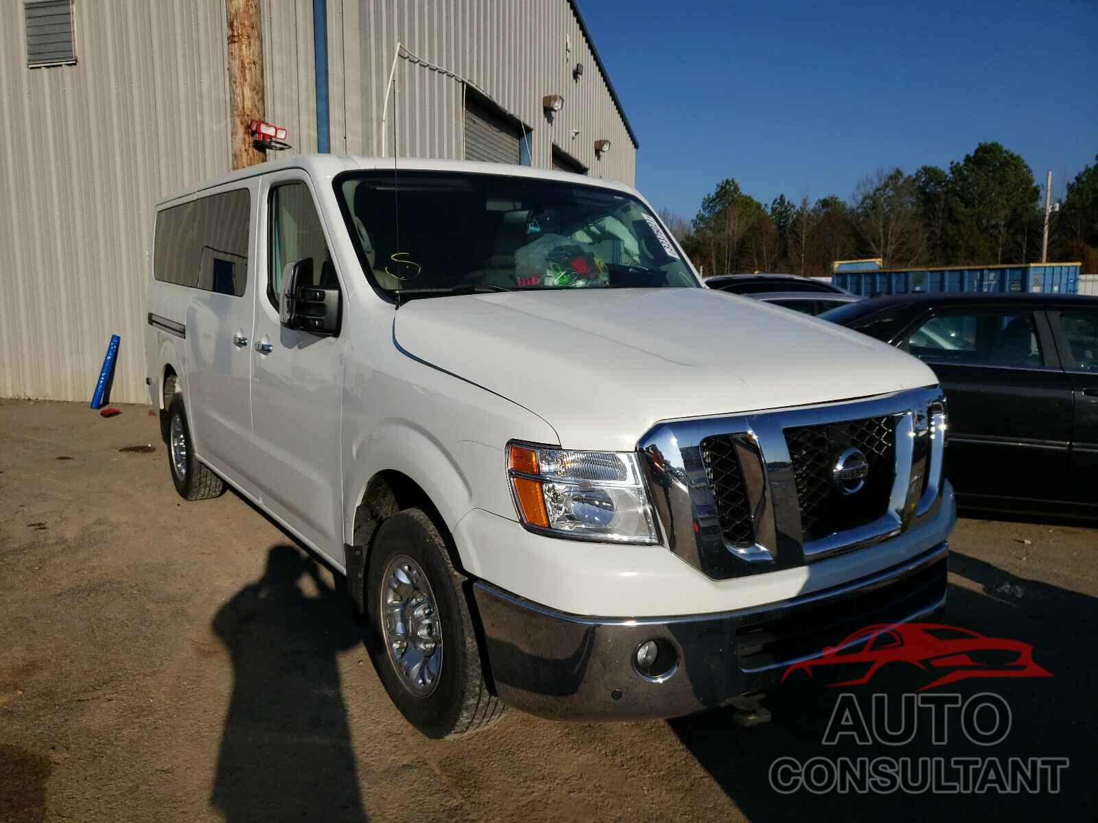 NISSAN NV 2017 - 5BZAF0AA1HN851460