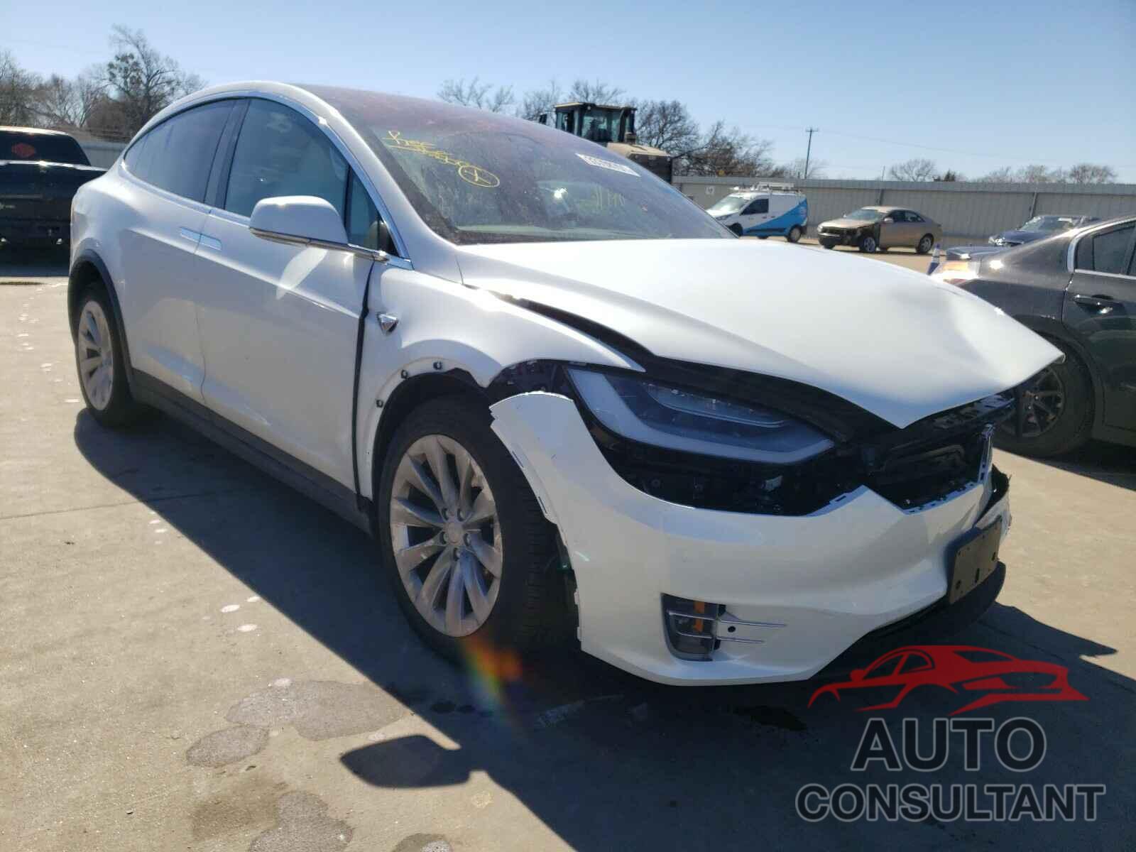 TESLA MODEL X 2020 - 5YJXCAE27LF301957