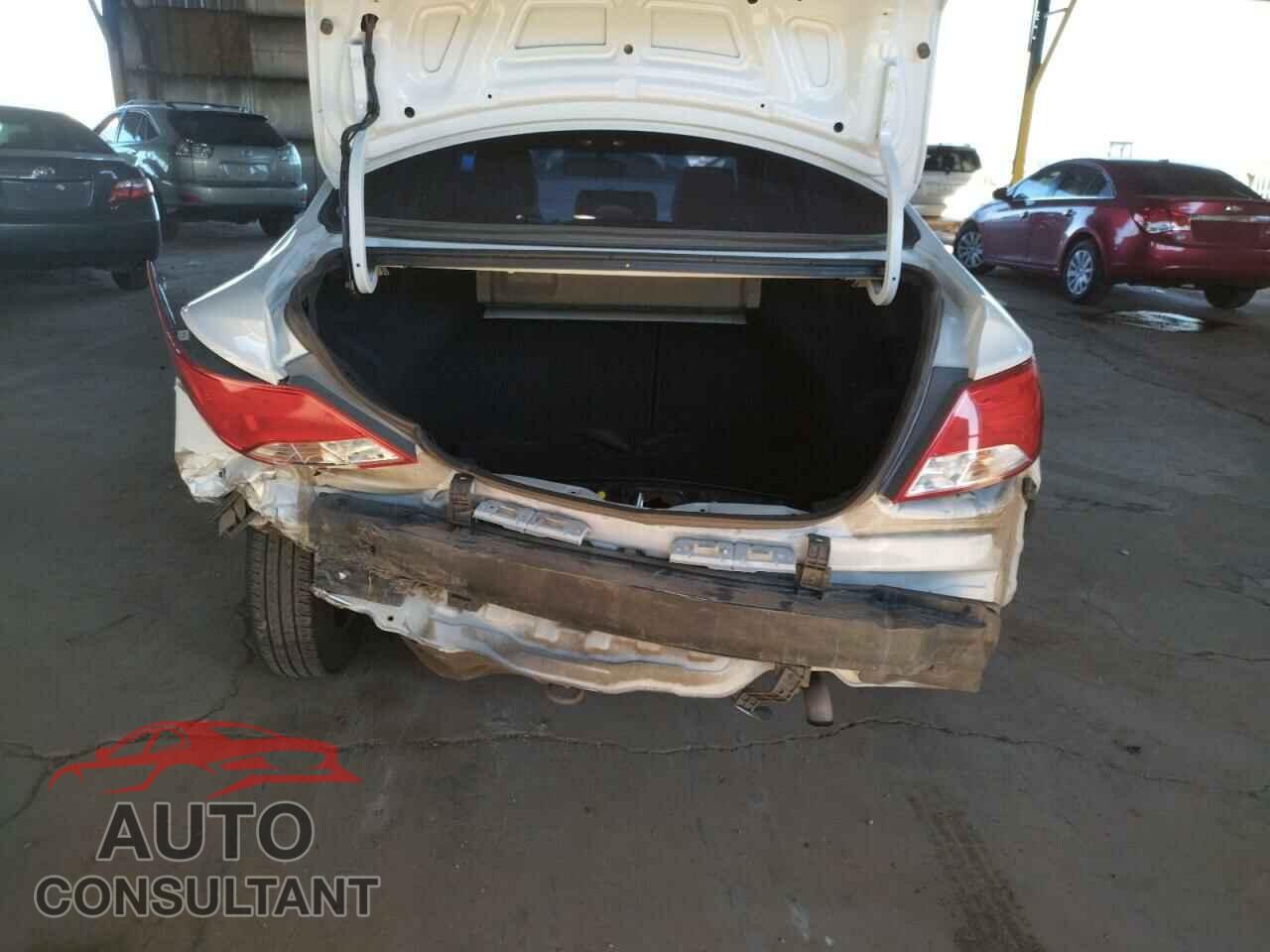 HYUNDAI ACCENT 2017 - KMHCT4AE1HU361663