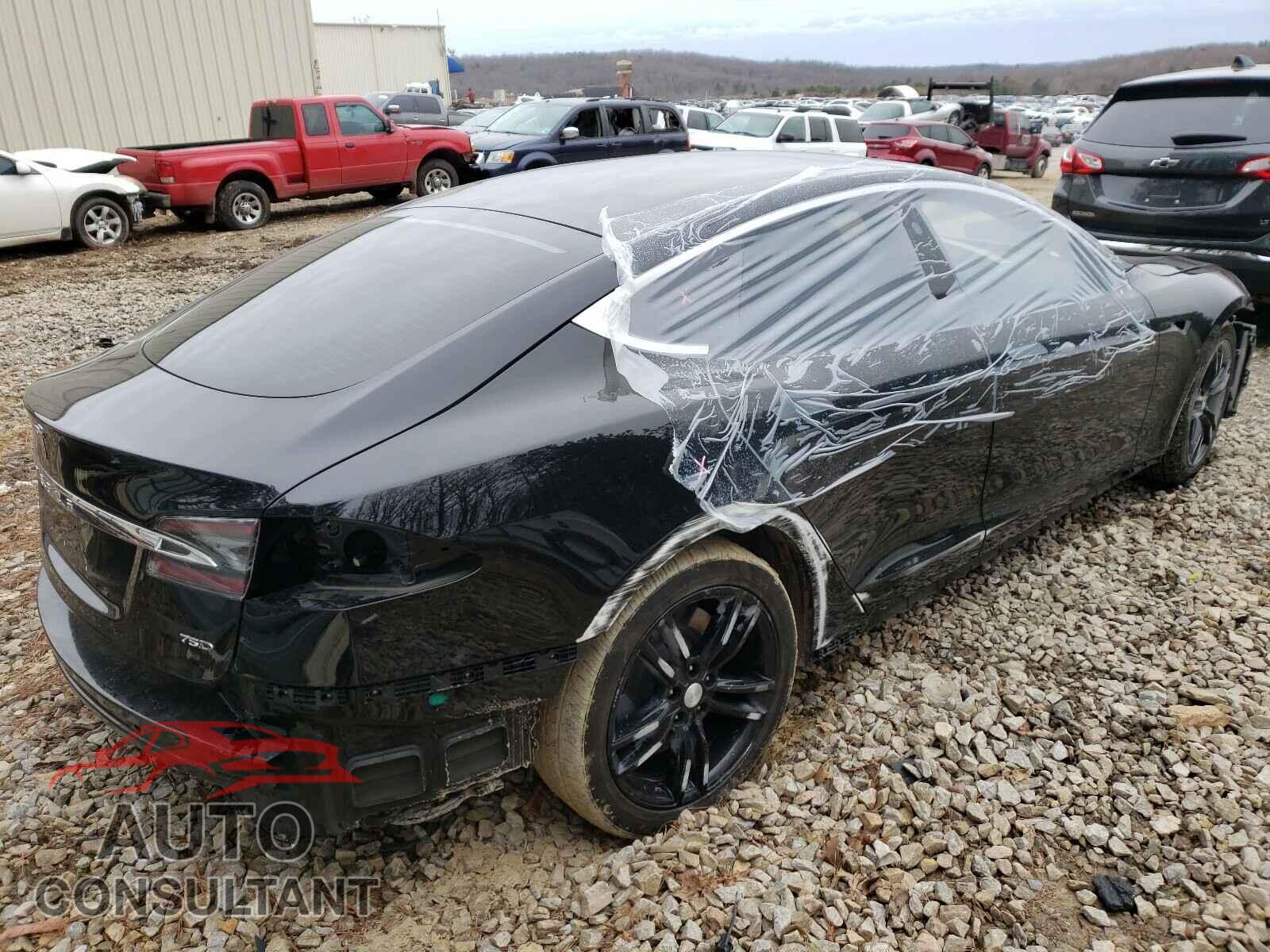 TESLA MODEL S 2018 - 5YJSA1E28JF262597