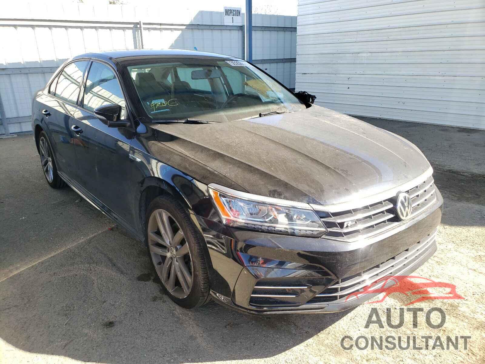 VOLKSWAGEN PASSAT 2018 - 1VWAA7A35JC036847