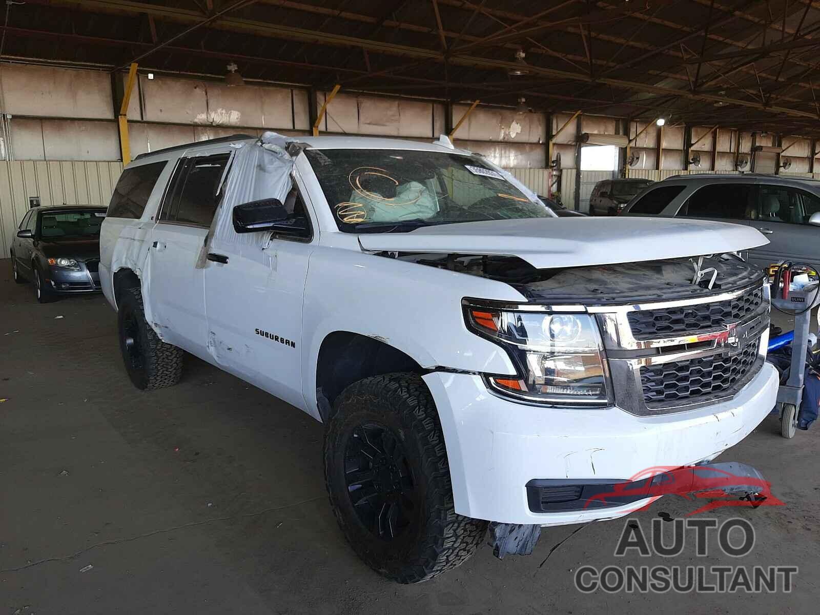 CHEVROLET SUBURBAN 2018 - 1GNSCHKC2JR206057