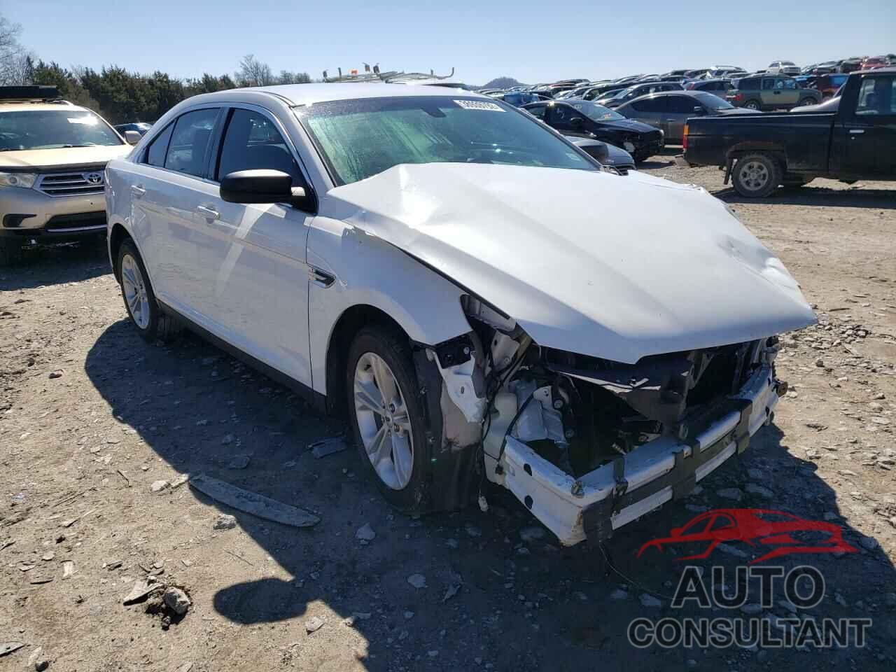 FORD TAURUS 2019 - 1FAHP2D82KG105584