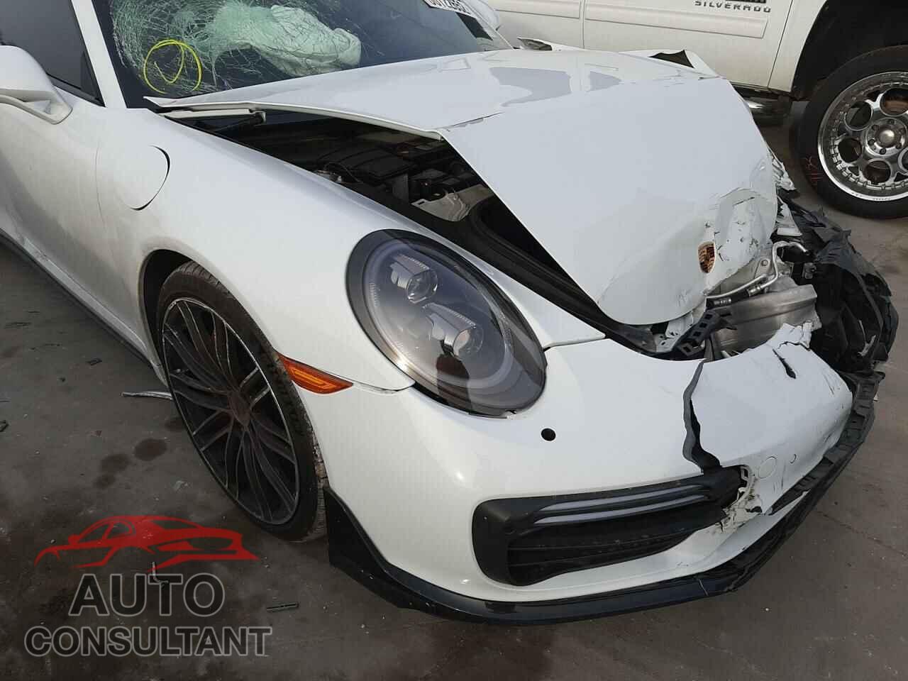 PORSCHE 911 2018 - WP0AD2A95JS156333