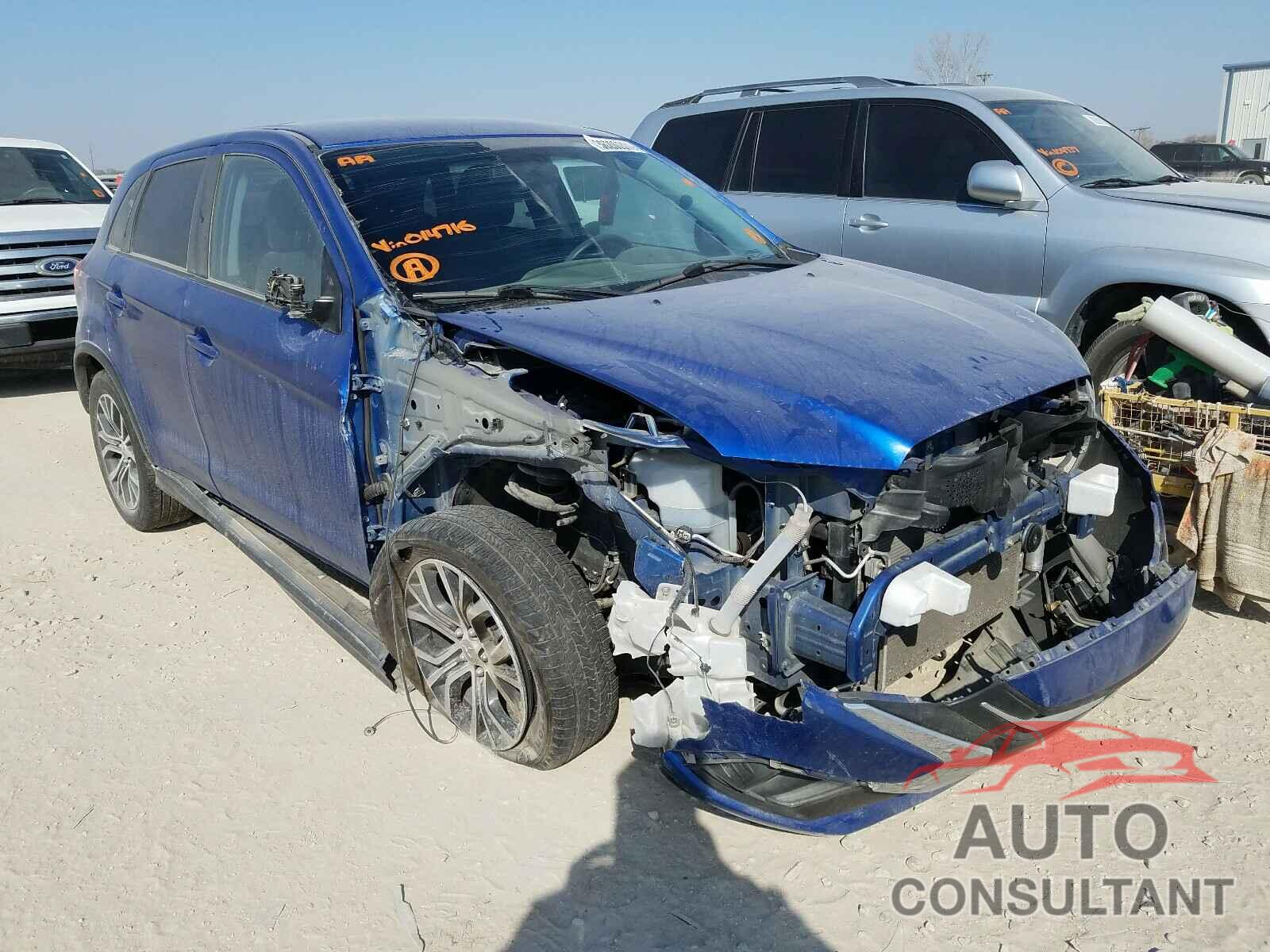 MITSUBISHI OUTLANDER 2018 - JA4AP3AW0JU014716