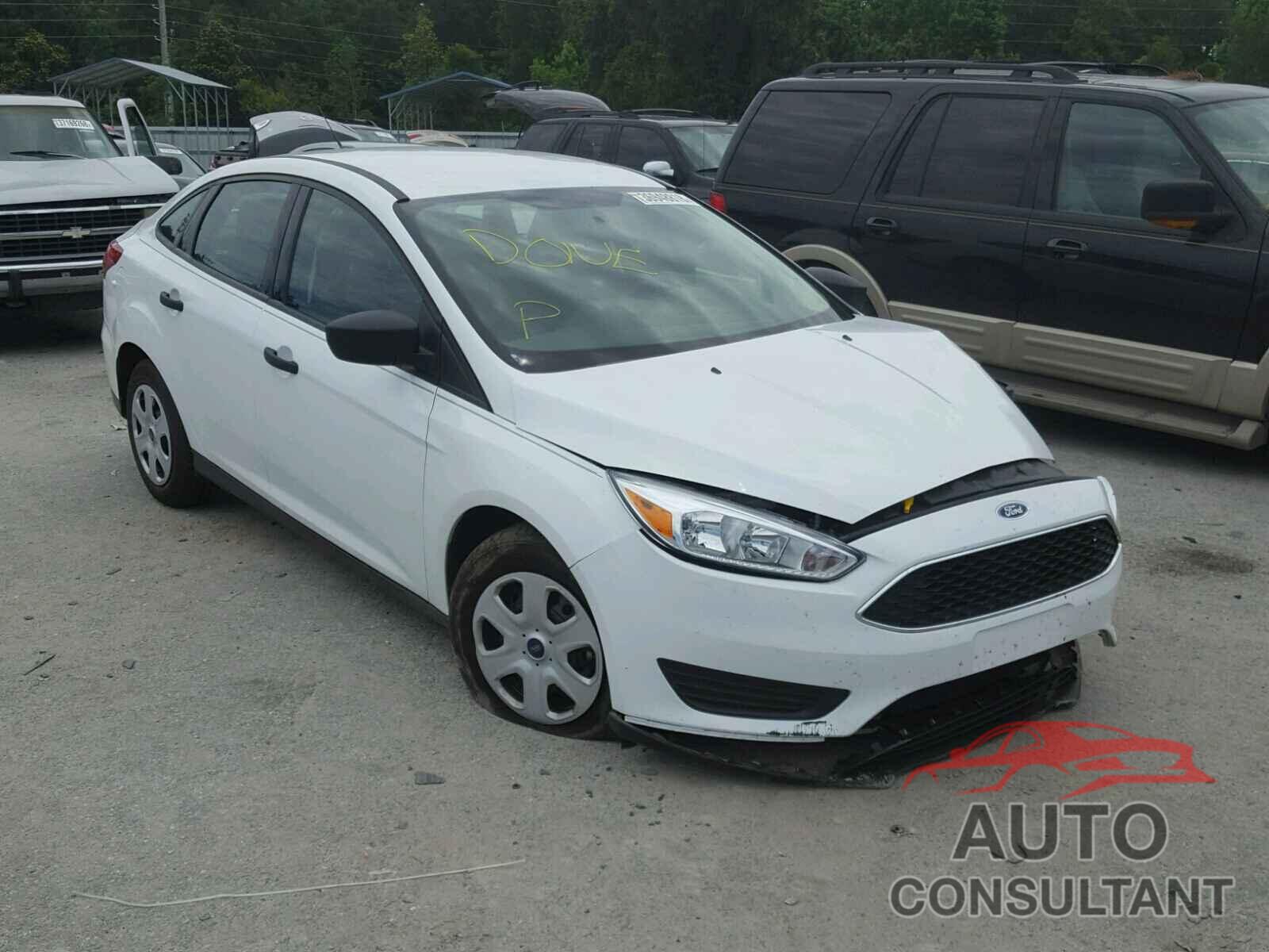 FORD FOCUS 2018 - 1FADP3E24JL209353