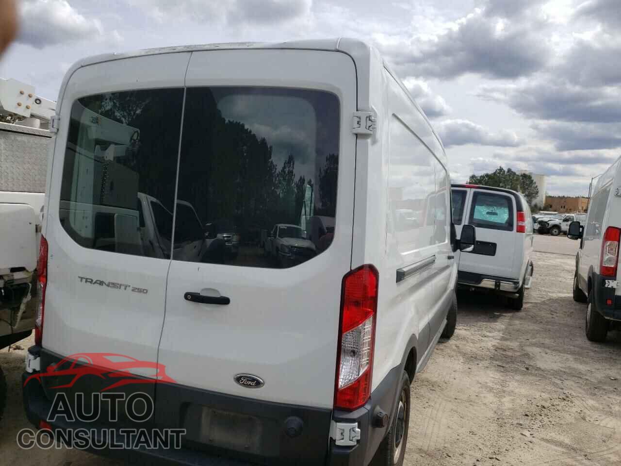 FORD TRANSIT CO 2020 - 1FTBR1C89LKA06832