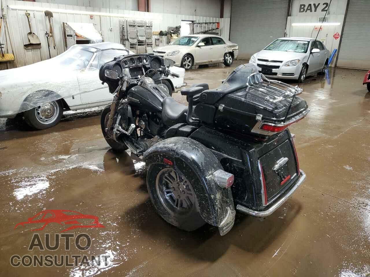 HARLEY-DAVIDSON FL 2014 - 1HD1MAL16EB855881