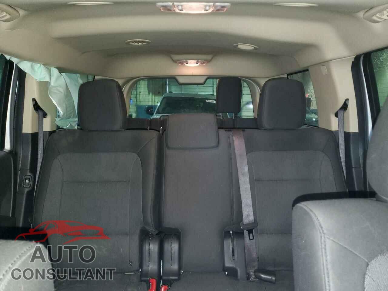 FORD FLEX 2017 - 2FMGK5B81HBA08333