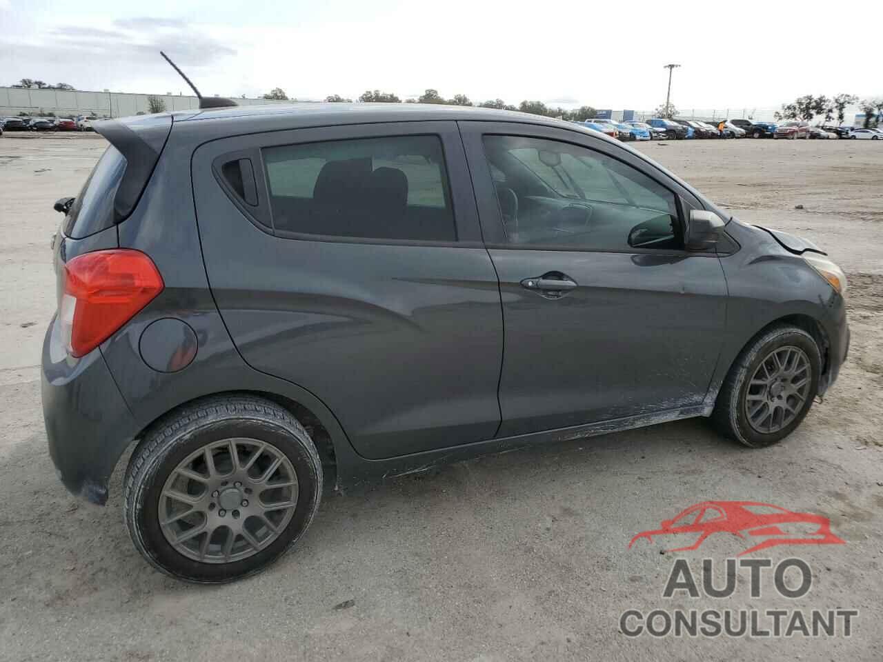 CHEVROLET SPARK 2017 - KL8CB6SA5HC717867