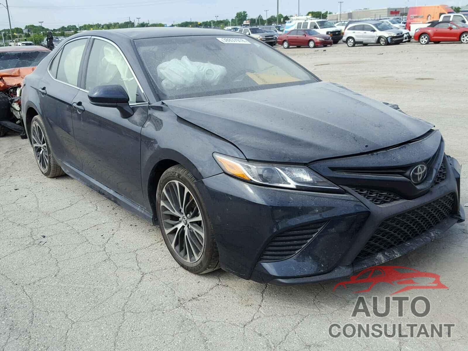 TOYOTA CAMRY 2018 - JTNB11HK3J3015217