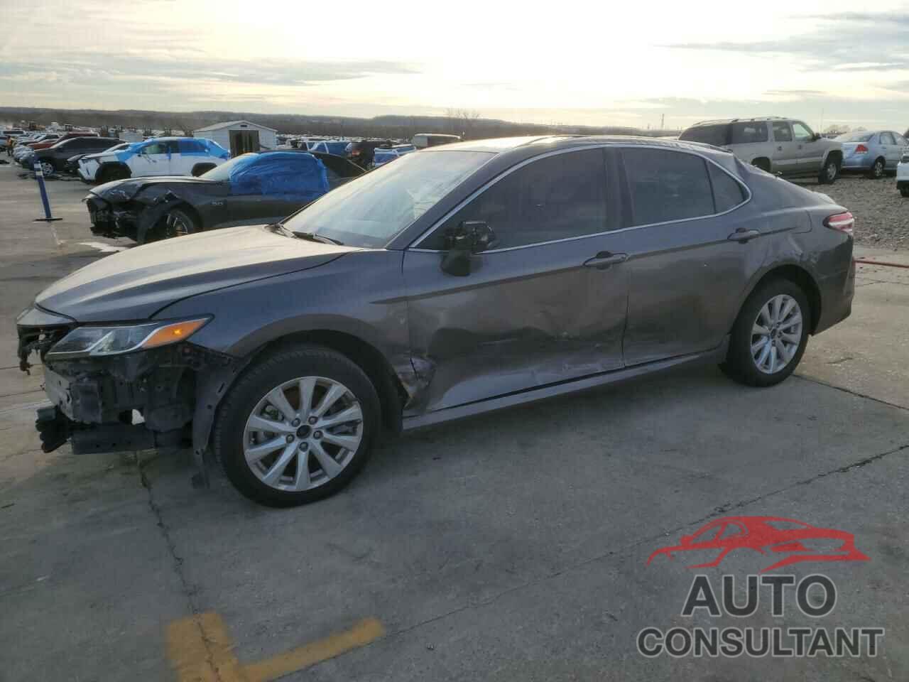 TOYOTA CAMRY 2018 - 4T1B11HKXJU618742