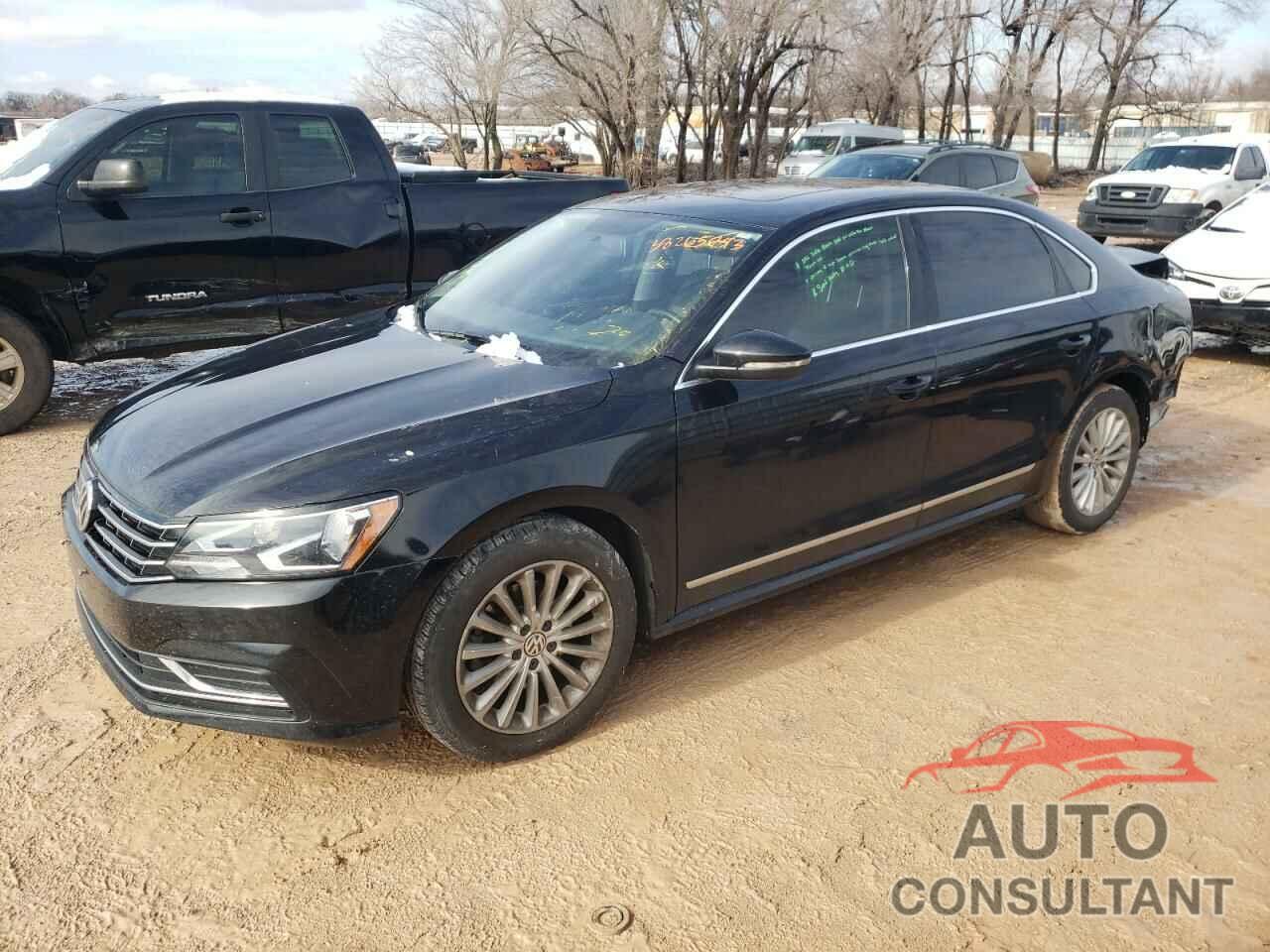 VOLKSWAGEN PASSAT 2017 - 1VWBT7A30HC013923