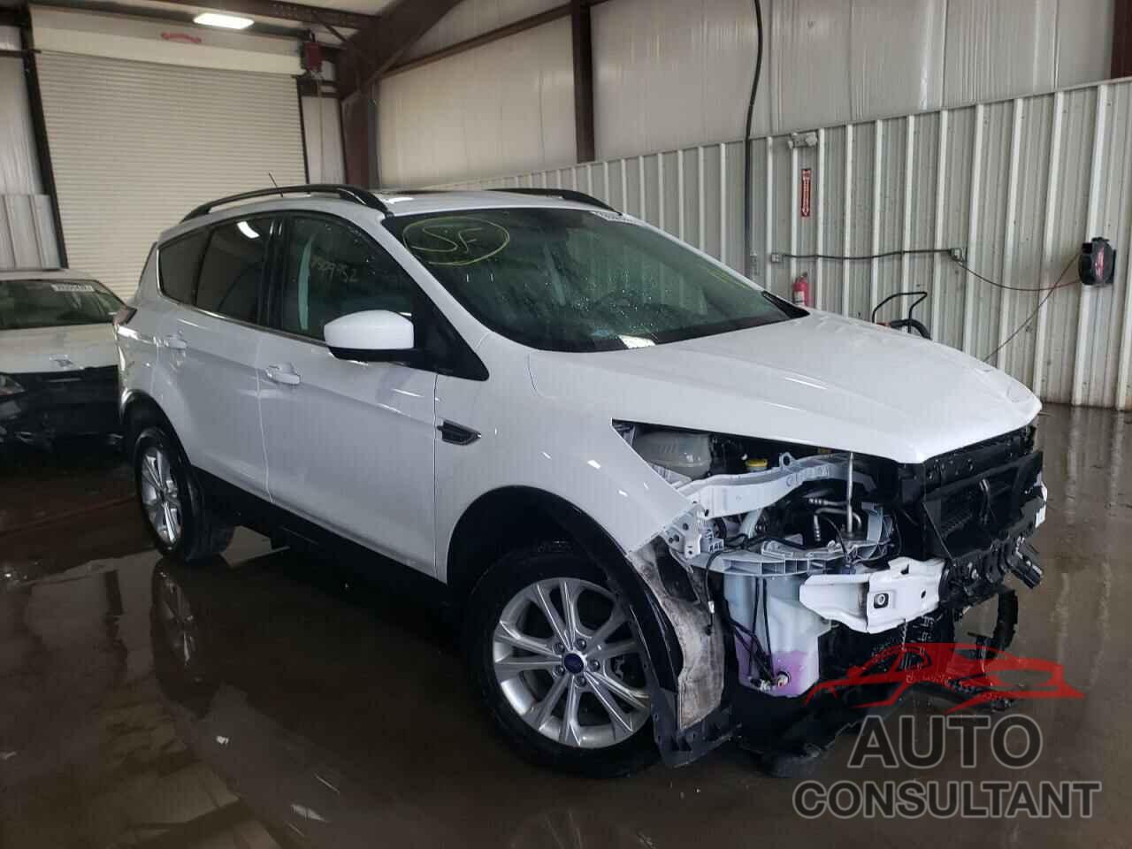 FORD ESCAPE 2017 - 1FMCU9G98HUD37400