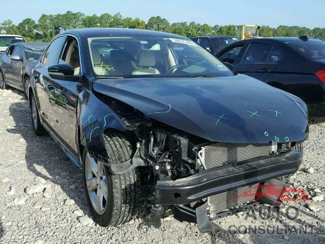 VOLKSWAGEN PASSAT 2015 - 1VWAS7A3XFC078032