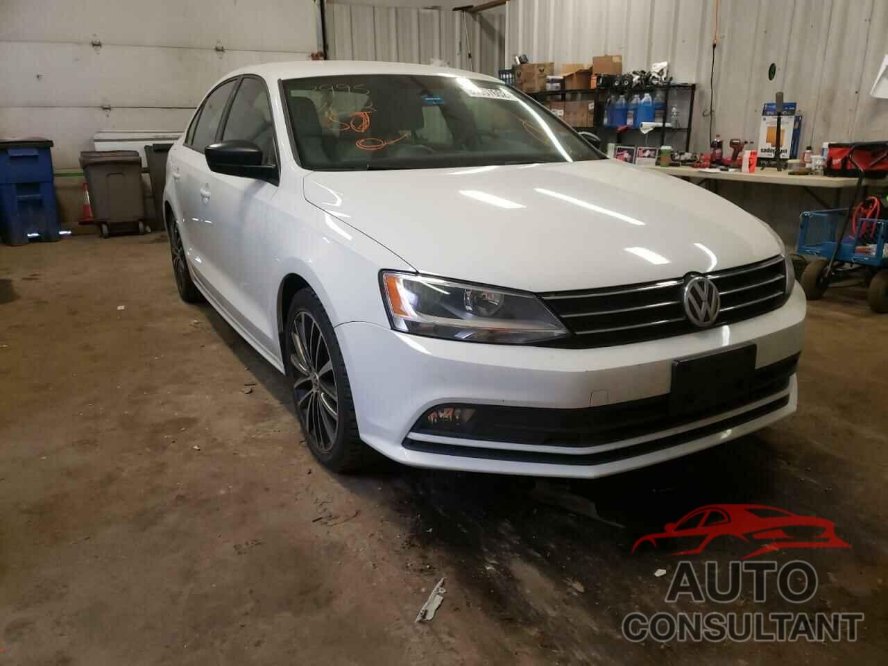 VOLKSWAGEN JETTA 2016 - 3VWD17AJ9GM237024