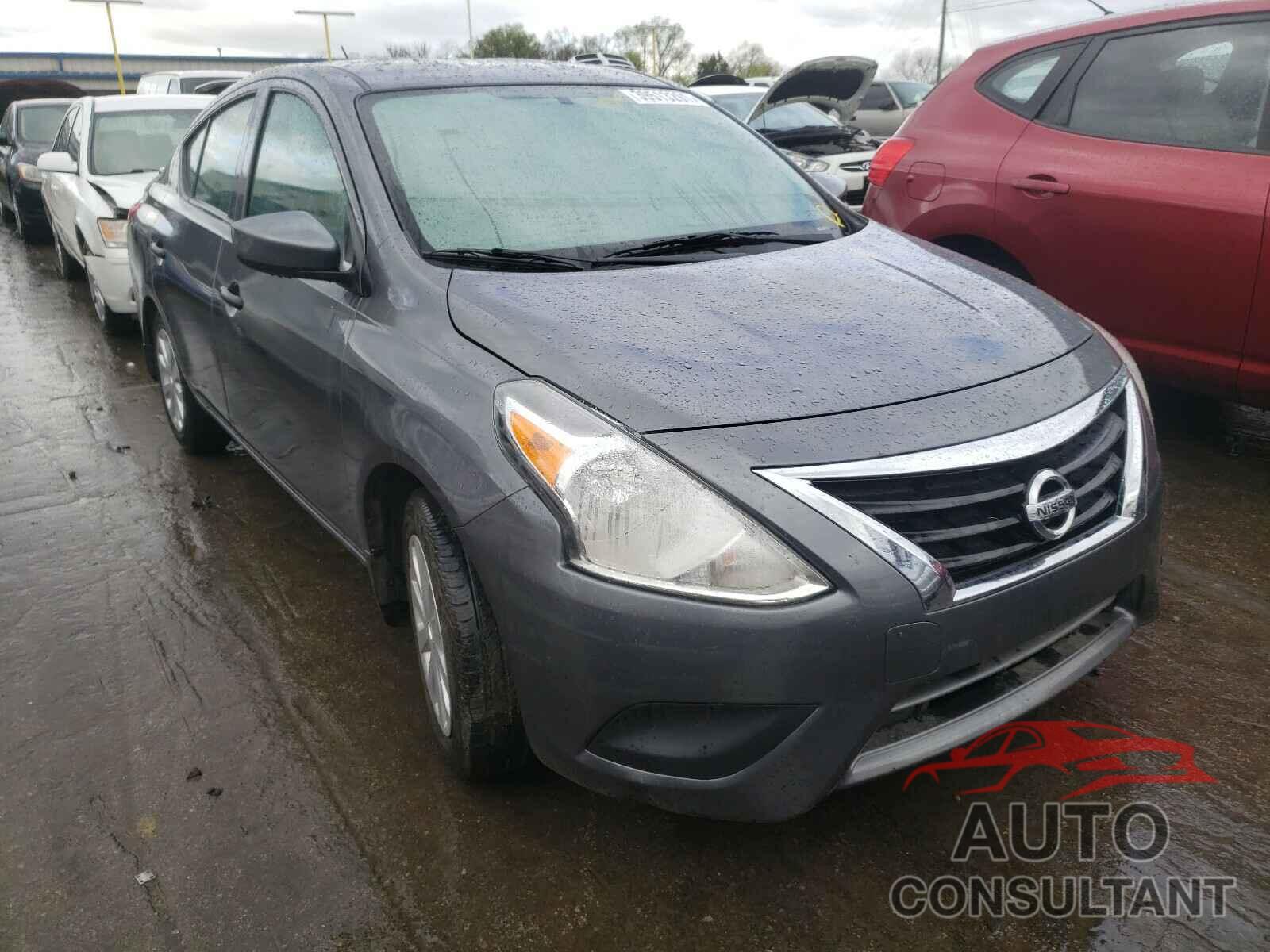 NISSAN VERSA 2019 - 3N1CN7AP3KL874371