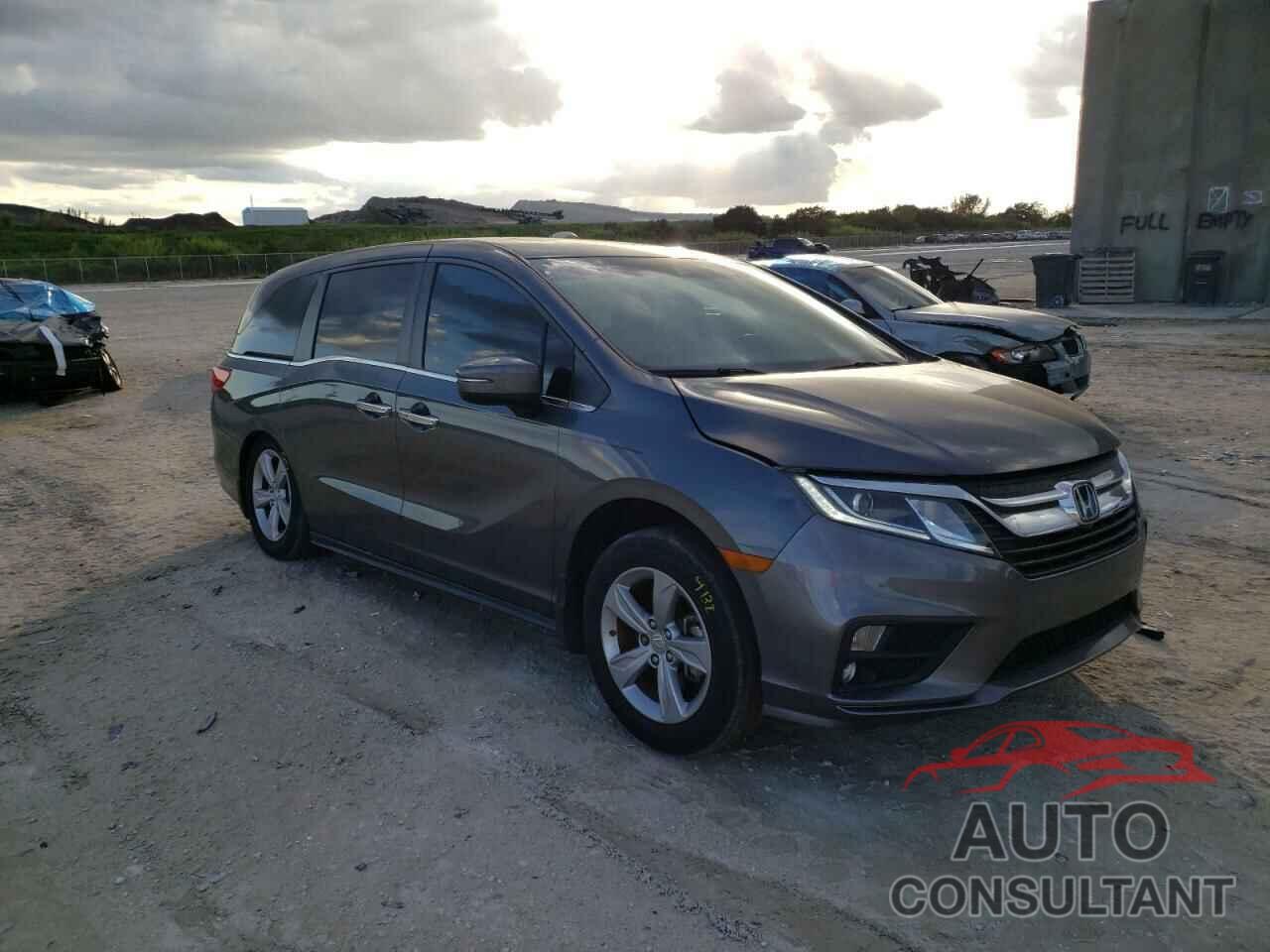 HONDA ODYSSEY 2018 - 5FNRL6H76JB051329