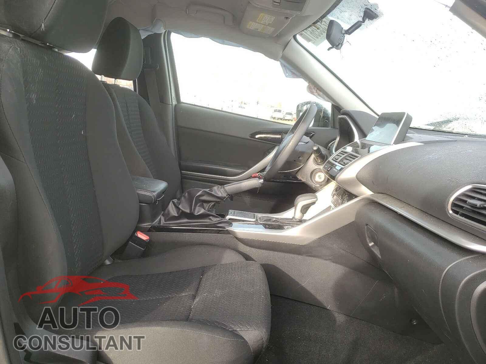 MITSUBISHI ECLIPSE 2019 - JA4AT4AA3KZ050510