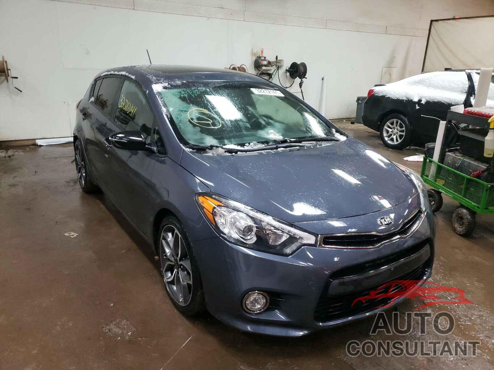KIA FORTE 2016 - KNAFZ5A33G5635326
