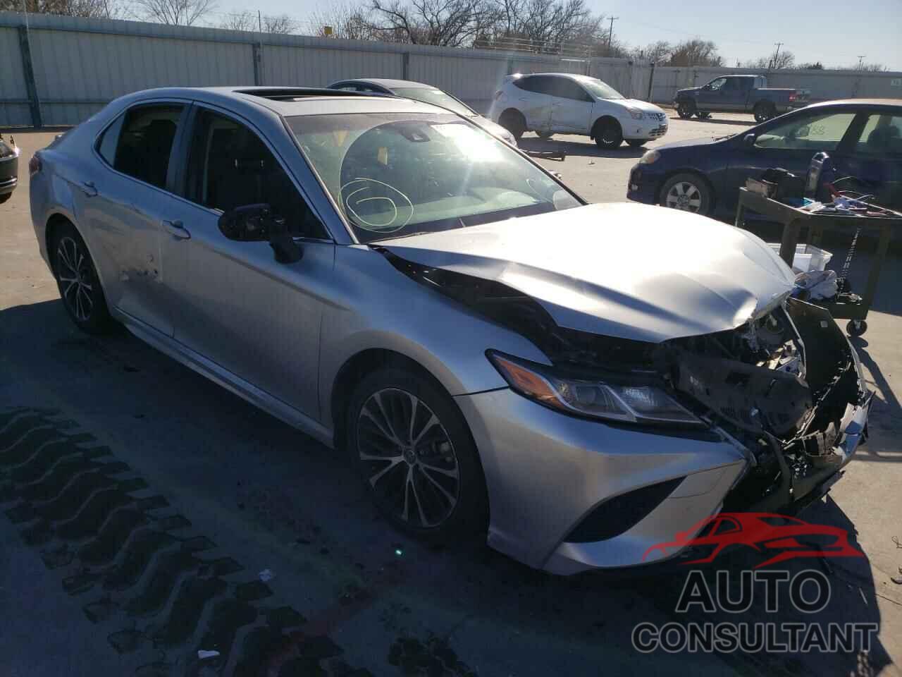 TOYOTA CAMRY 2018 - JTNB11HK5J3011752