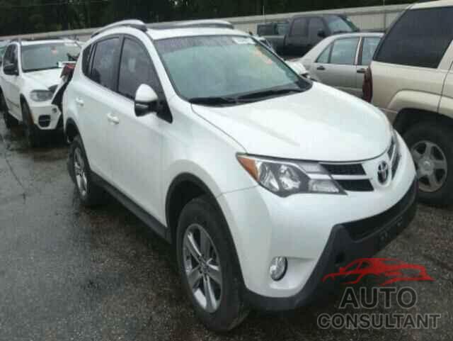 TOYOTA RAV4 2015 - JTMYFREV0FD067872