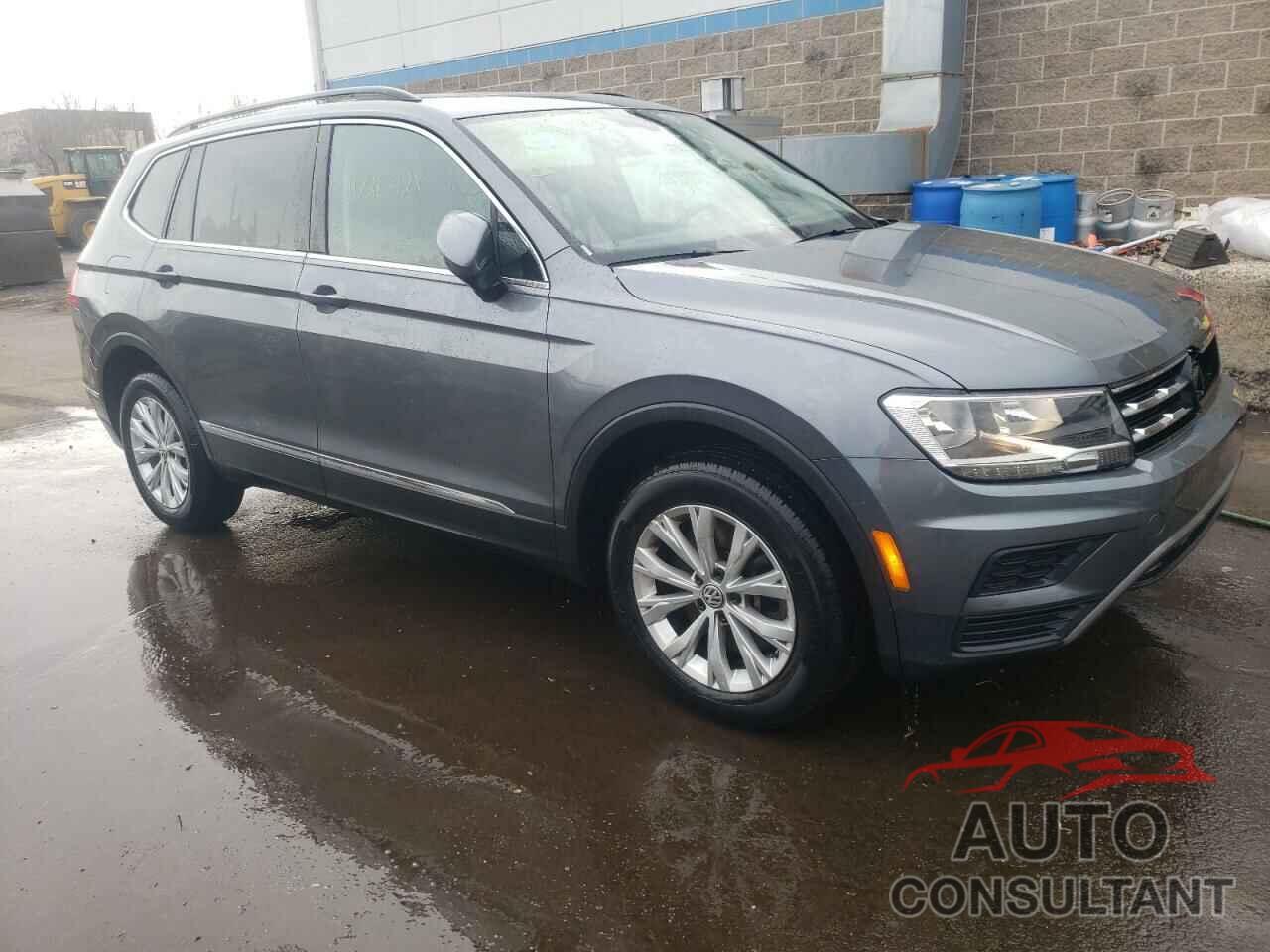 VOLKSWAGEN TIGUAN 2018 - 3VV2B7AX5JM048343