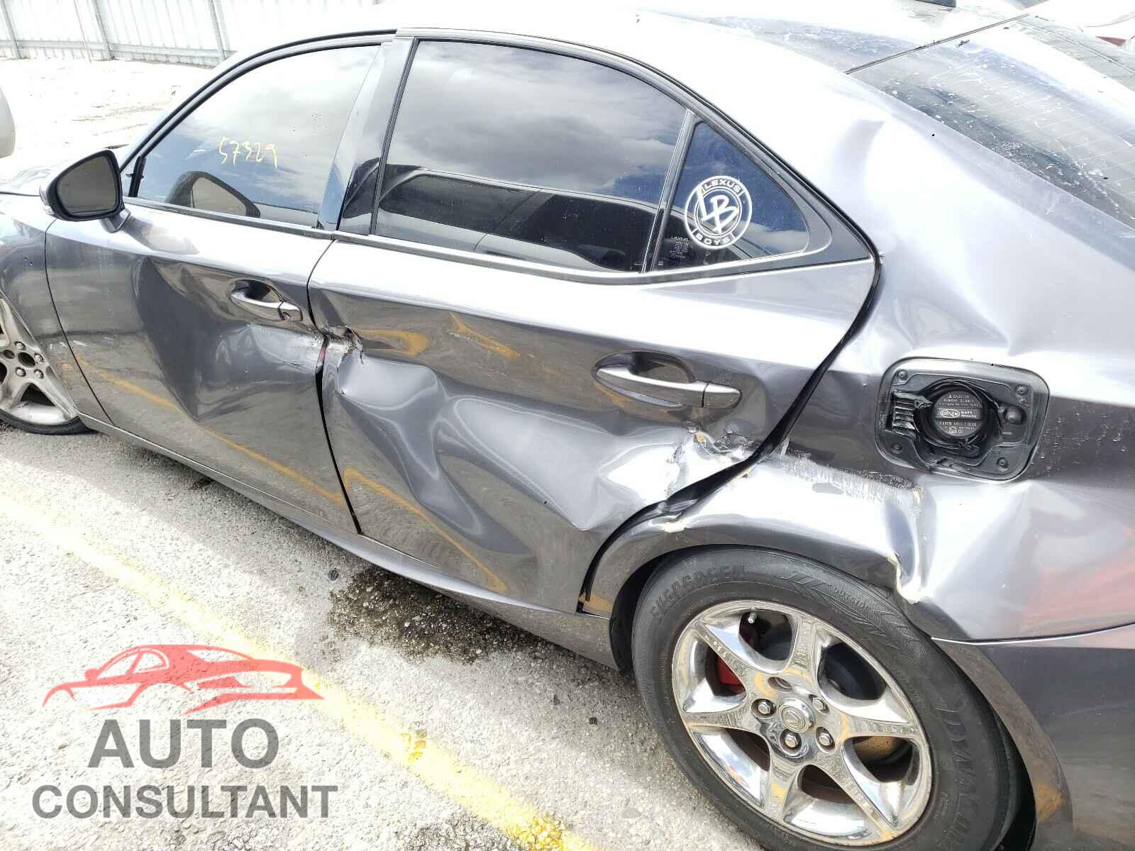 LEXUS IS 2016 - JTHBA1D24G5006547
